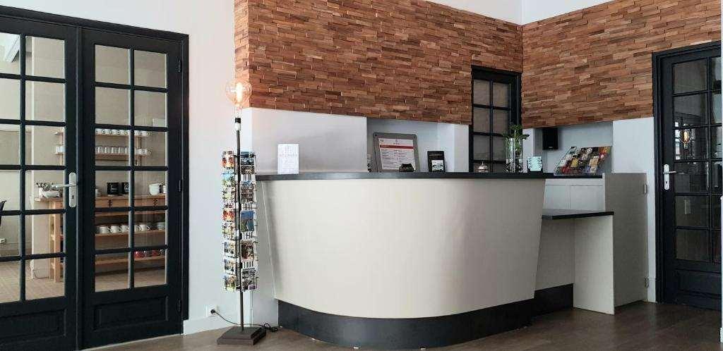 L'Hotel Bristol Кан Интериор снимка