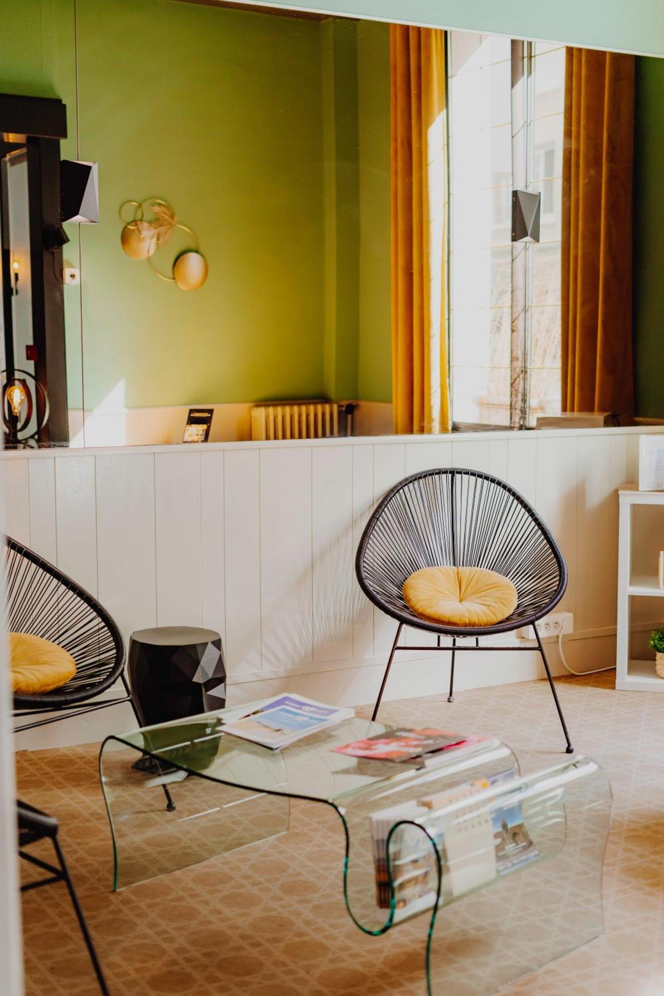 L'Hotel Bristol Кан Екстериор снимка