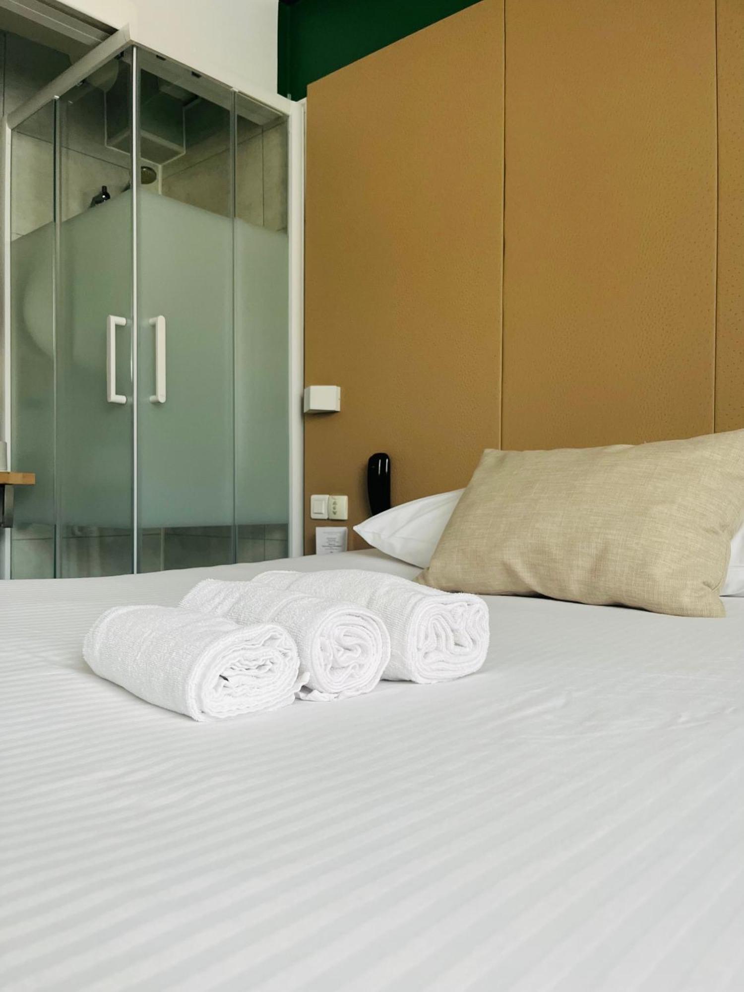 L'Hotel Bristol Кан Екстериор снимка