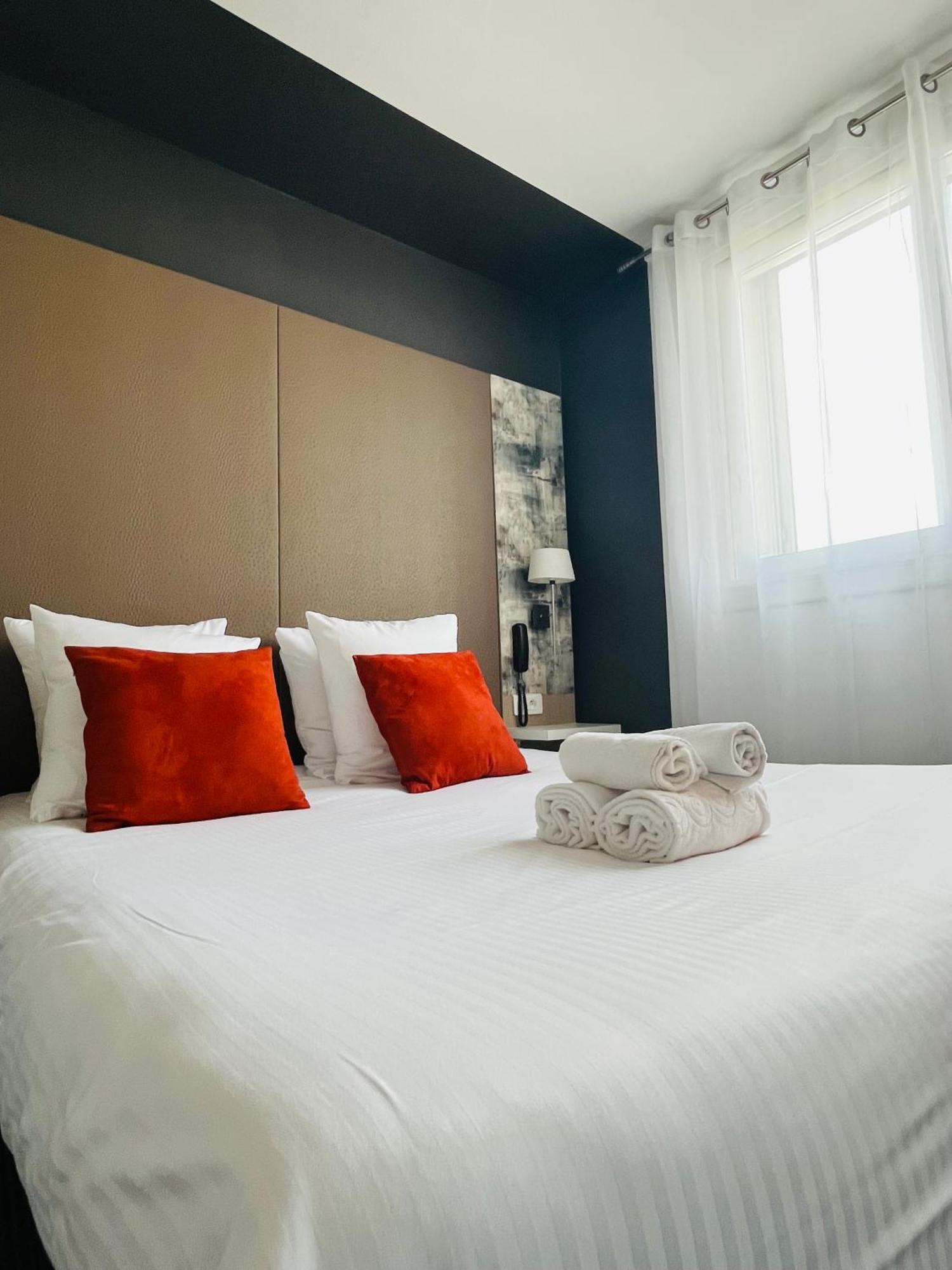 L'Hotel Bristol Кан Екстериор снимка
