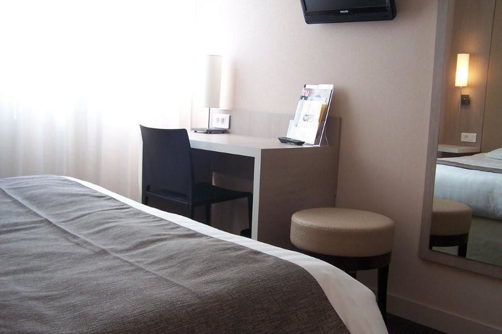 L'Hotel Bristol Кан Екстериор снимка